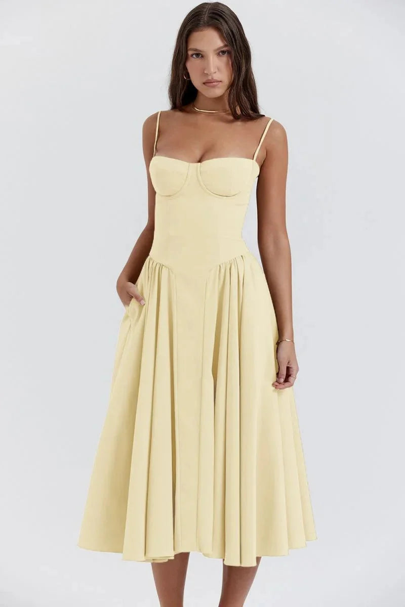 Damen Midi-Kleid mit schmaler Passform und ausgestelltem Rock – High-quality product image.