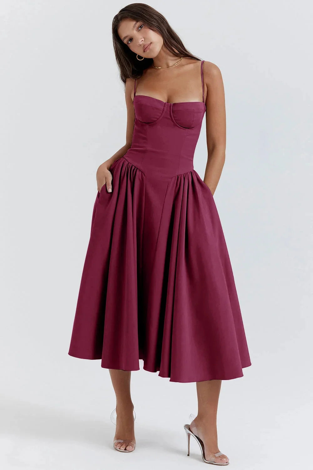 Damen Midi-Kleid mit schmaler Passform und ausgestelltem Rock – High-quality product image.