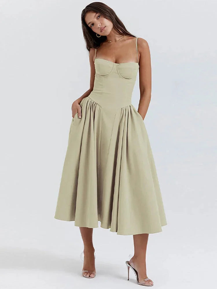 Damen Midi-Kleid mit schmaler Passform und ausgestelltem Rock – High-quality product image.