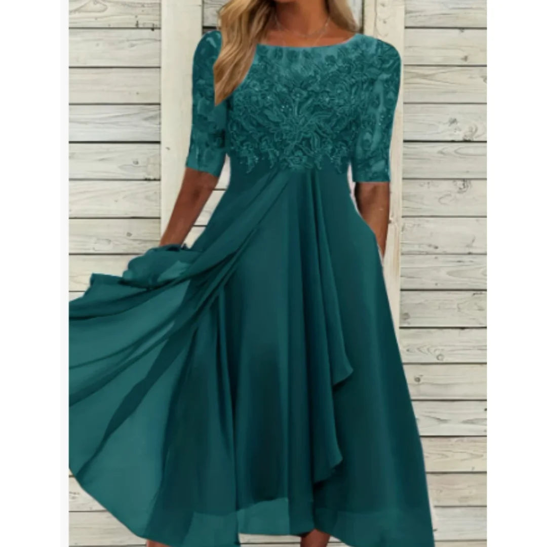 Damen Midi-Kleid mit Spitzenoberteil und 3/4 Ärmeln in Burgunderrot, elegant geschnitten, aus hochwertigem Stoff, ideal für…