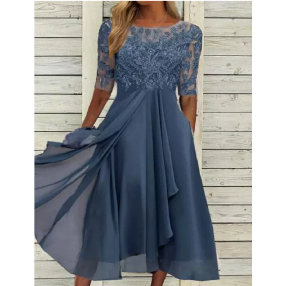 Damen Midi-Kleid in Burgunderrot mit Spitzenoberteil, 3/4 Ärmeln, feminine Silhouette, perfekt für besondere Anlässe.