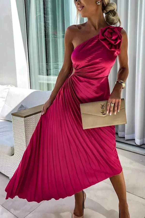 Damen Midikleid mit einer Schulter und Falten – High-quality product image.