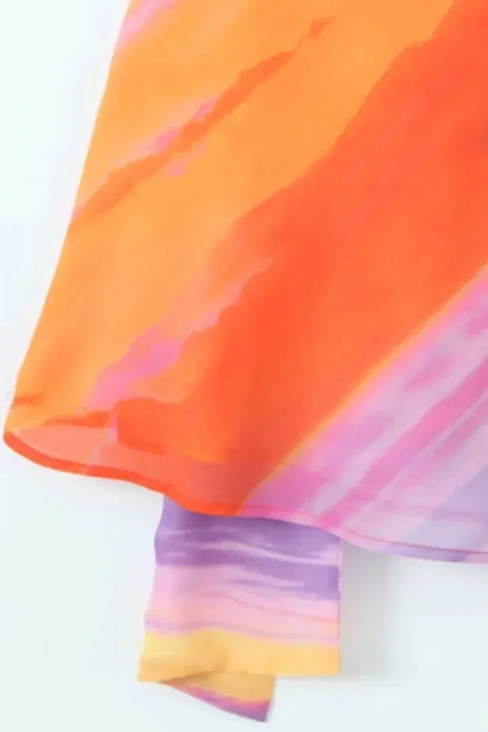 Damen Minikleid in Halfter-Form mit Sonnenuntergangsfarben – High-quality product image.