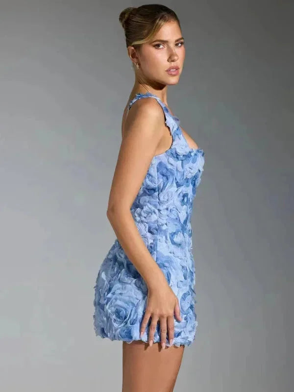 Damen Minikleid mit Blumenstruktur und Trägern – High-quality product image.