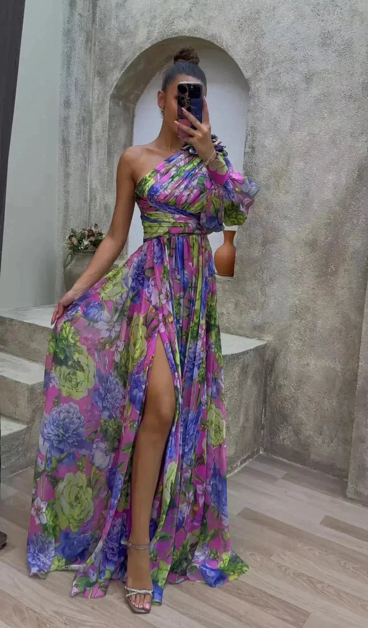 Damen One-Shoulder Maxikleid mit floralem Design – High-quality product image.