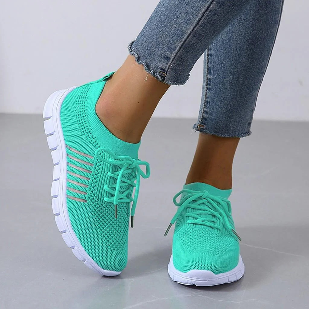 Orthopädische Damen Sneakers aus atmungsaktivem Netz, bequem und funktionell für den täglichen Gebrauch.