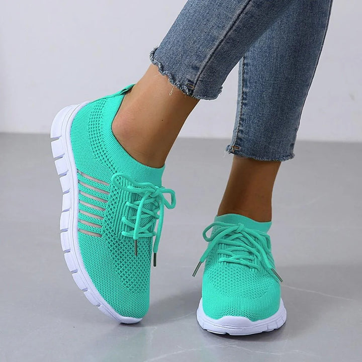 Orthopädische Damen Sneakers aus atmungsaktivem Netz, bequem und funktionell für den täglichen Gebrauch.