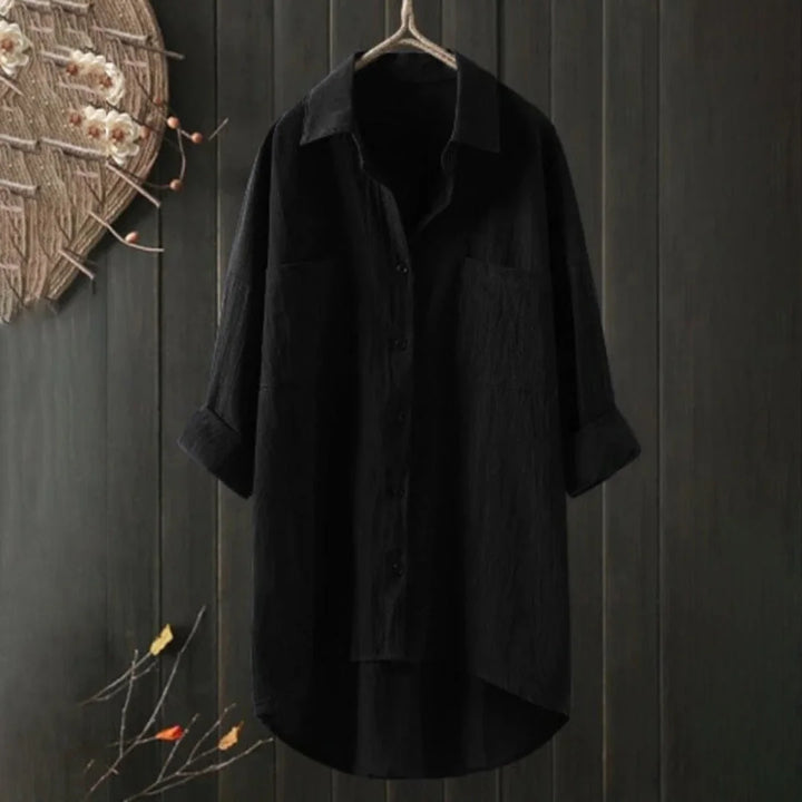 Schwarzes Damen Oversized-Hemd mit Brusttasche und Kurzarm, aus weicher Baumwolle, locker geschnitten und lässig für den…
