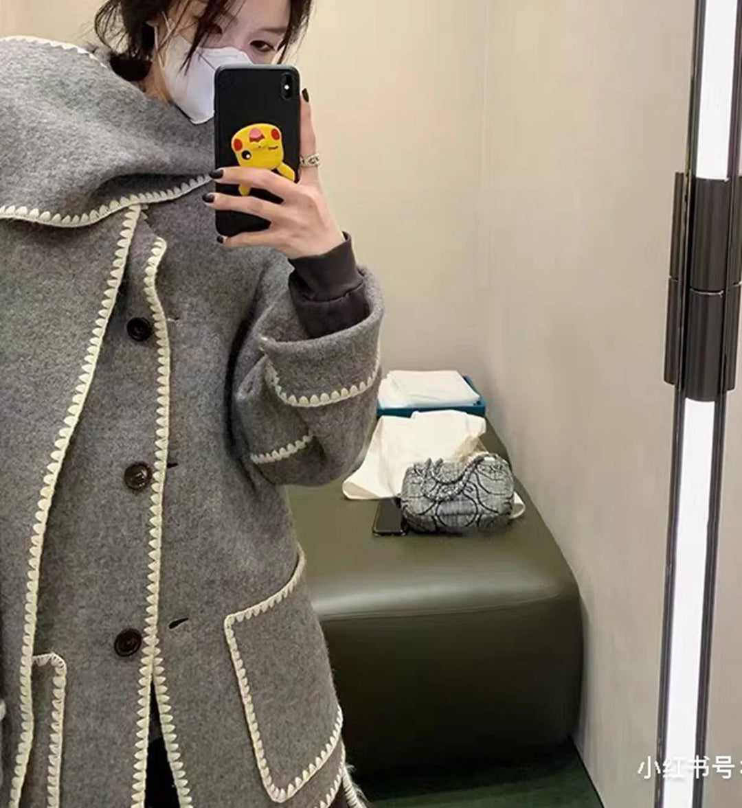 Damen Poncho Jacke mit Fransen und Kontrastverzierung