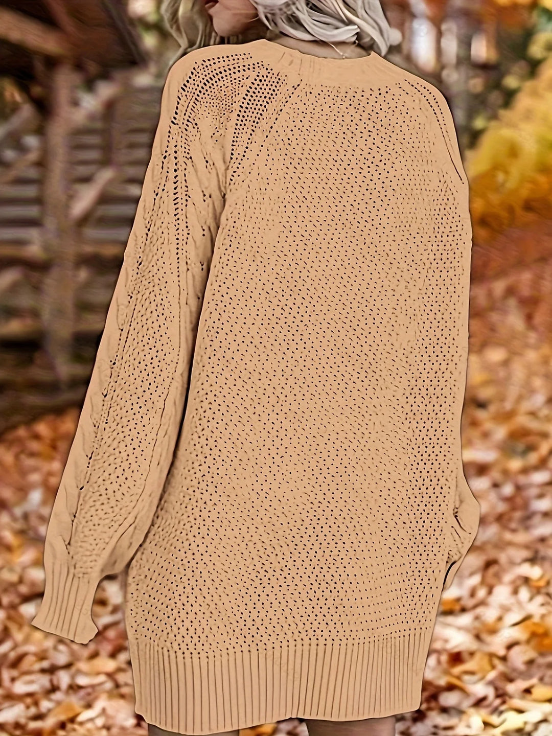 Damen Pullover aus weicher Baumwolle, Zopfmuster und lässige Passform, ideal für gemütliche Tage im Herbst.