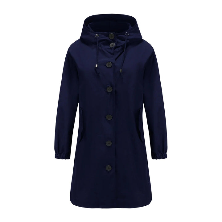 Dunkelblaue Damen Regenjacke mit Kapuze, Knopfleiste und wasserdichtem Material für optimalen Wetterschutz.