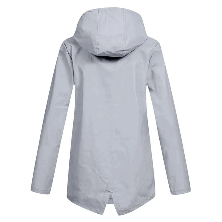 Damen Regenjacke mit Kapuze, praktischen Taschen und wasserdichtem Material für optimalen Schutz bei Regenwetter.