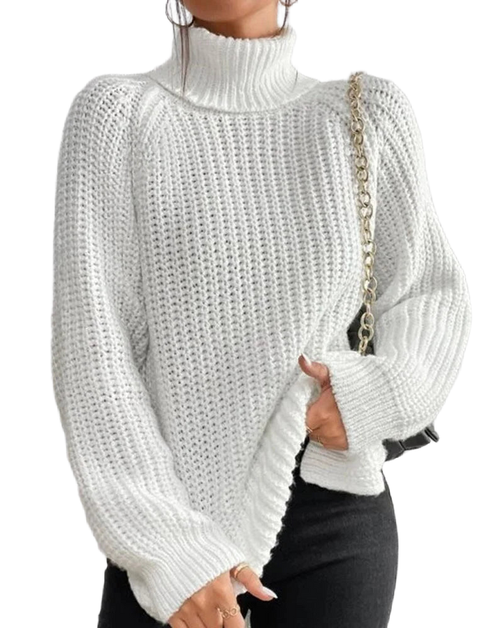 Damen Strickpullover in Weiß mit Rollkragen, lockerem Schnitt und weichem Material für angenehmen Komfort.