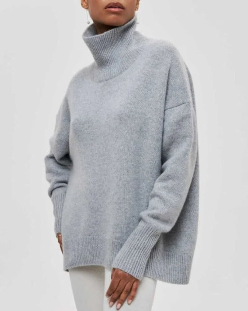 Grau Damen Rollkragenpullover aus weichem Material mit relaxed Fit für optimalen Komfort und lässigen Stil.