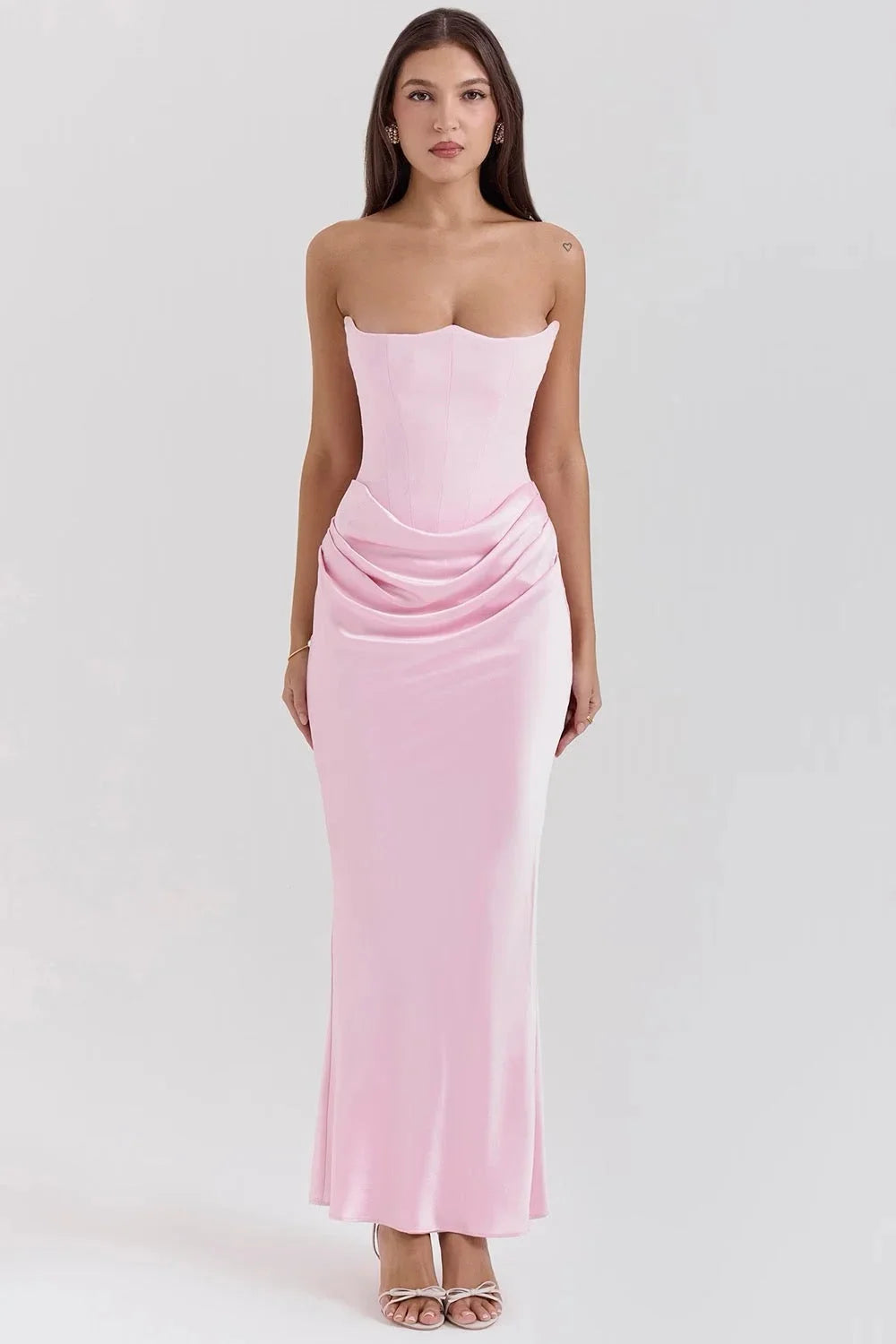Damen Rosa Maxikleid mit Bandeau-Oberteil und Raffung – High-quality product image.