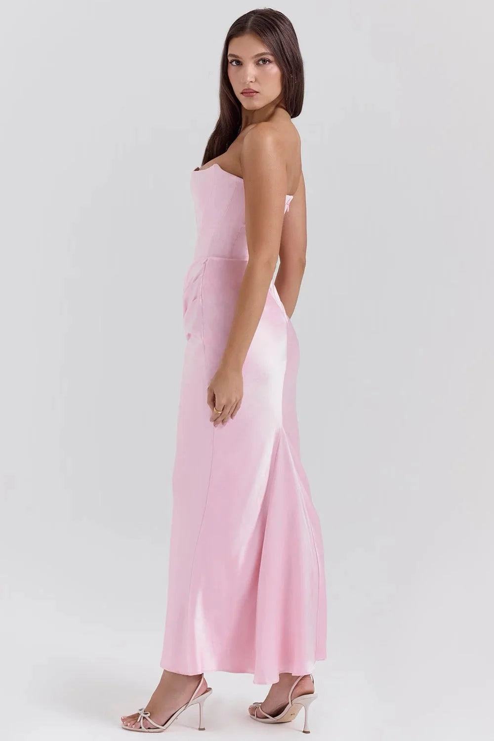 Damen Rosa Maxikleid mit Bandeau-Oberteil und Raffung – High-quality product image.