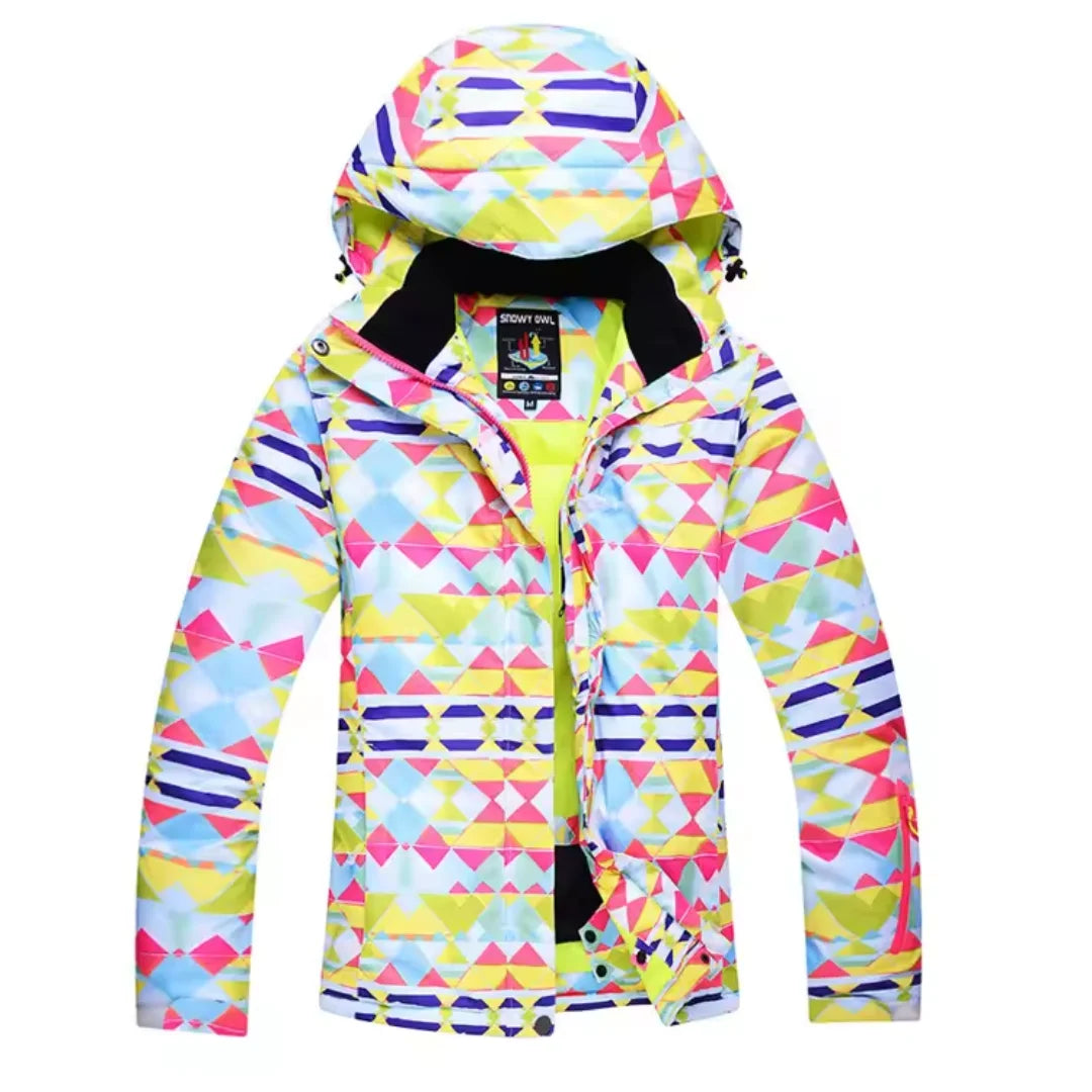 Damen Skijacke in Mehrfarbig 4 mit Kapuze, wetterfestem Material und modernem, geometrischem Muster für optimalen Komfort.