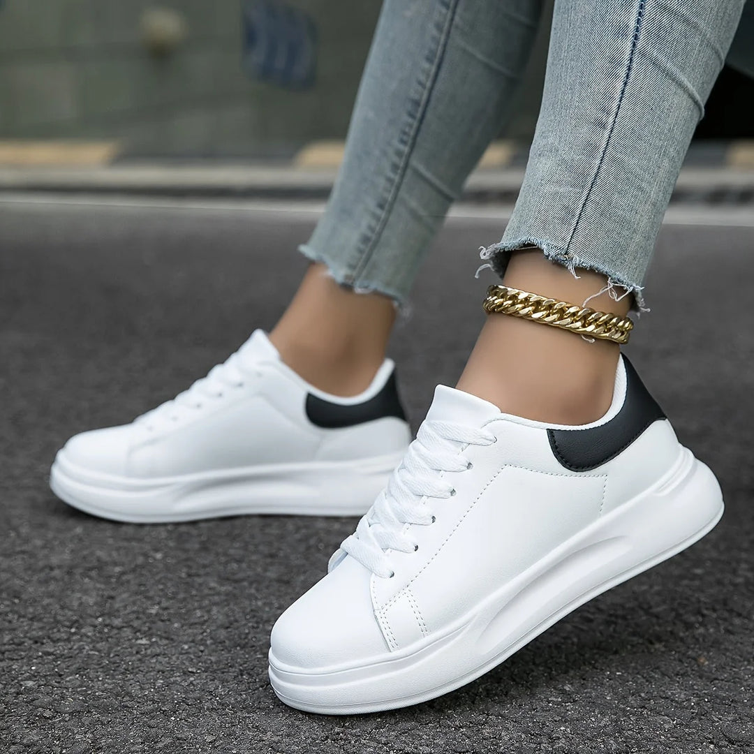 Damen Sneaker mit Kontrastdetails
