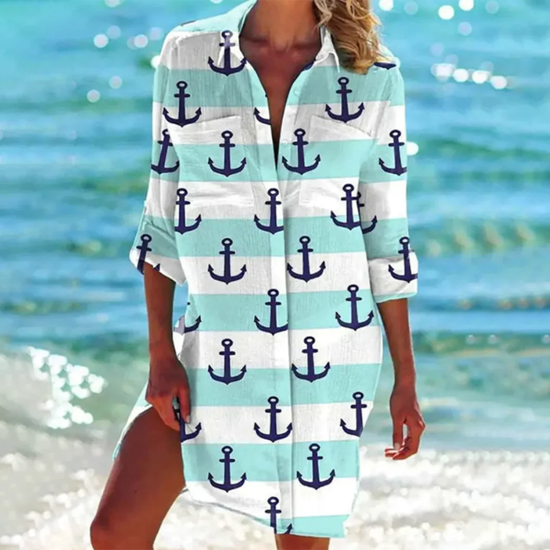 Damen Sommer-Shirt aus Baumwolle in Mintgrüner Anker-Batik-Optik mit Knopfleiste, ideal für warme Tage.