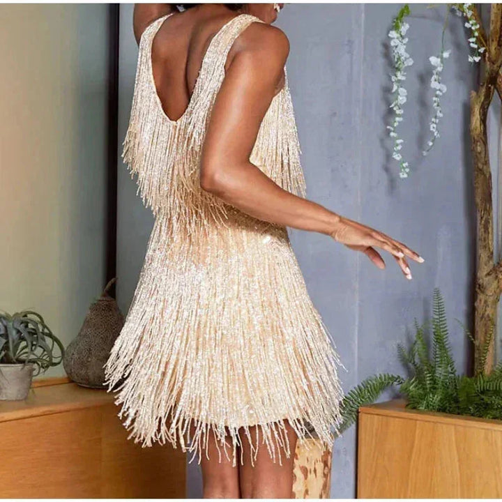 Damen Spaghettiträger Minikleid mit Pailletten und Federdetails – High-quality product image.