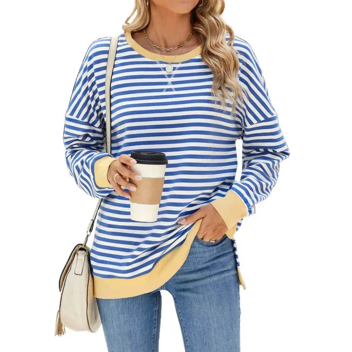 Blauer Damen Streifenpullover mit Rundhals, Langarm und weichem Baumwoll-Mix für angenehmen Tragekomfort und lässigen Stil.