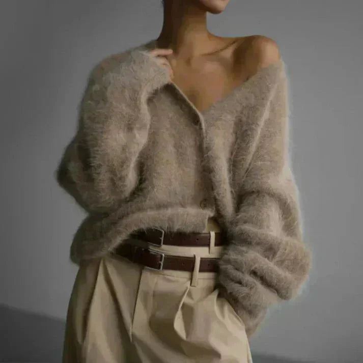 Damen Strickjacke mit Knöpfen, aus weichem Baumwollmix, lässiger Schnitt und modernem Design, perfekt für die Übergangszeit.