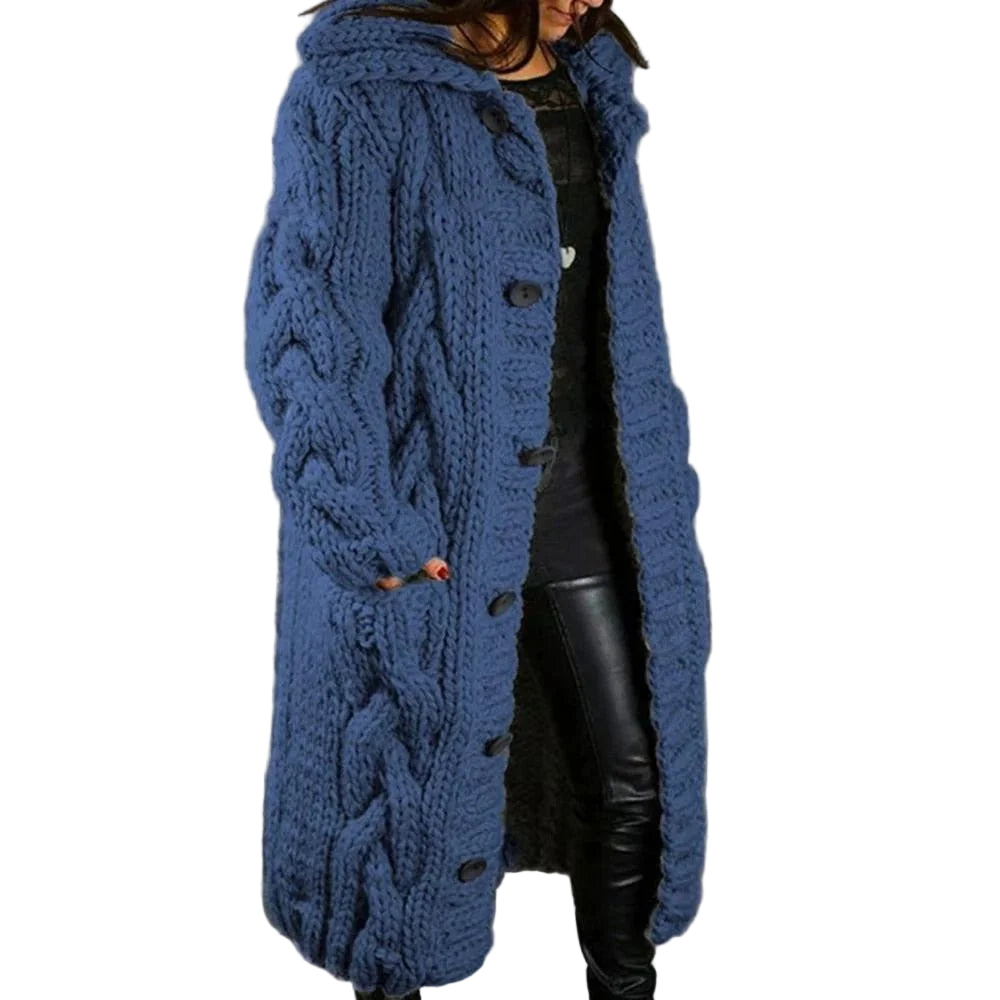 Damen Strickjacke in Blau, Oversize-Design mit Knöpfen, aus weichem Material, ideal für lässige Anlässe und jeden Tag.