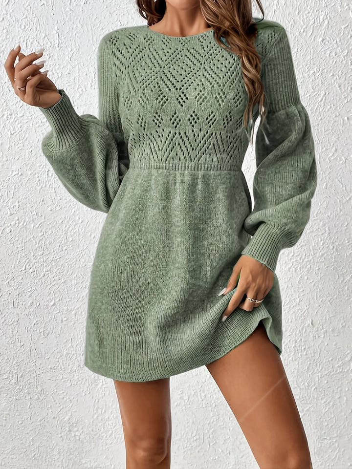 Damen Strickkleid mit Rundhals, lockerer Passform, aus weichem Baumwollmix, ideal für lässige Anlässe.