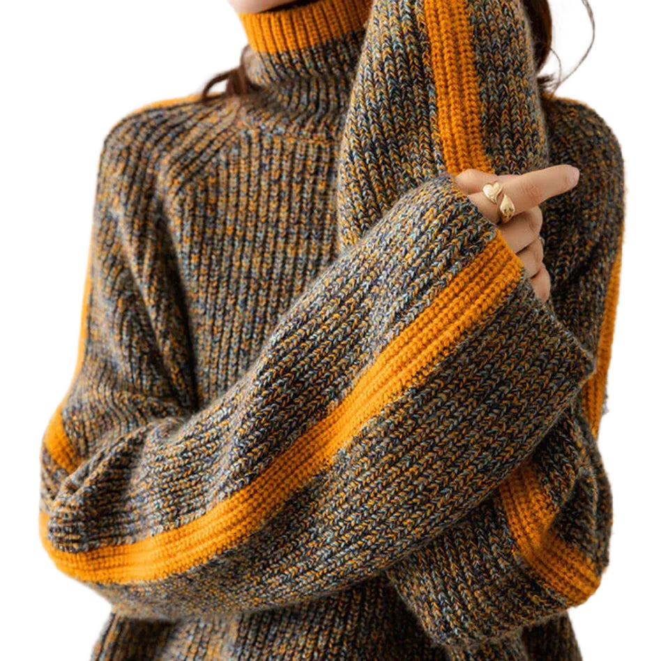 Brauner Damen Strickpullover mit Rollkragen, Oversize-Design, aus weichem Material für Komfort und optimale Passform.