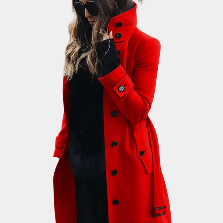 Roter Damen Trenchcoat aus Baumwolle mit hohem Kragen und eleganten Knöpfen für einen klassischen Look.
