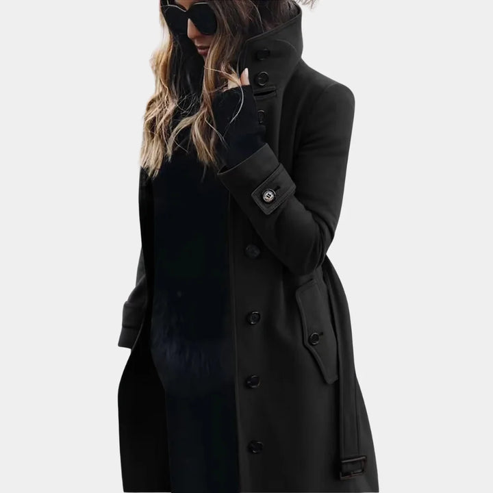 Schwarzer Damen Trenchcoat mit hohem Kragen, eleganten Knöpfen und leichtem, wetterbeständigem Material für jeden Anlass.