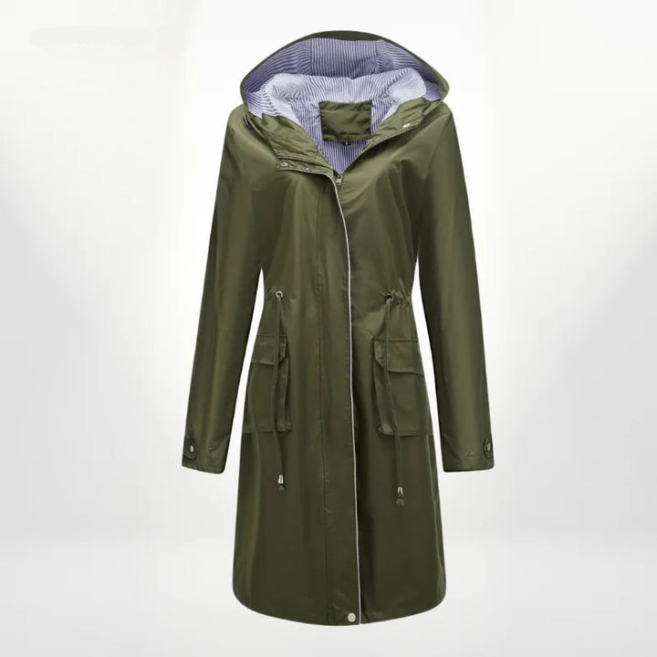 Damen Trenchcoat in Army Grün, wasserdichter Stoff, mit Kapuze und praktischen Taschen, ideal für wechselhaftes Wetter.
