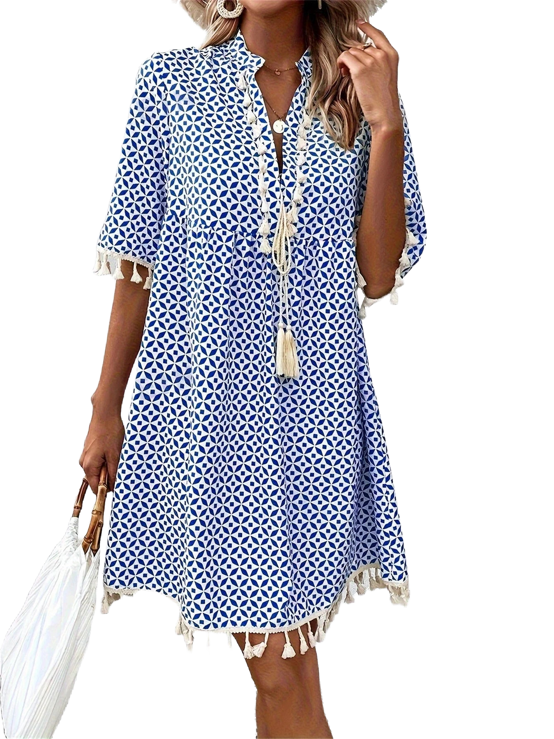 Damen Tunika-Kleid aus leichtem Stoff in Weiß-Blau mit Quasten. Sommerliches Muster für lässigen, bequemen Look in Größe M.