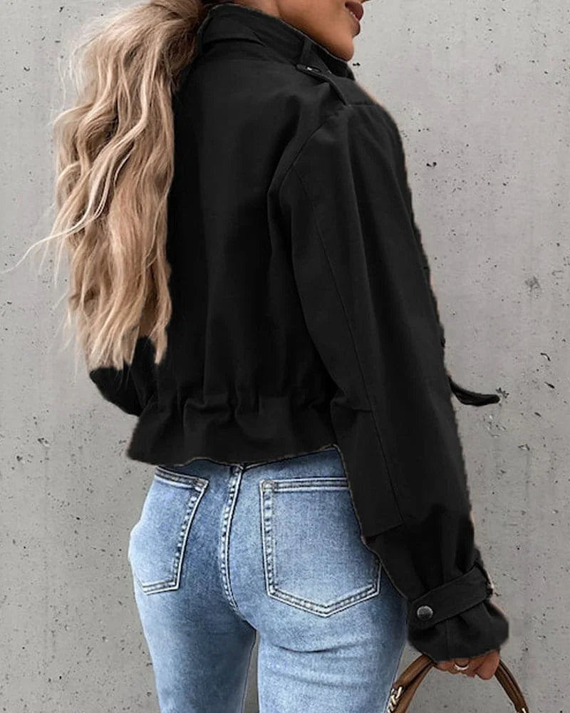 Damen Utility Übergangsjacke aus strapazierfähigem Material, mit praktischen Taschen und einem stabilen Reißverschluss.