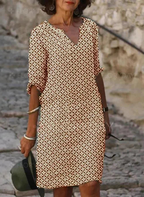 Braunes Damen V-Ausschnitt Midikleid mit geometrischem Muster aus leichtem Stoff, perfekt für den Sommer.
