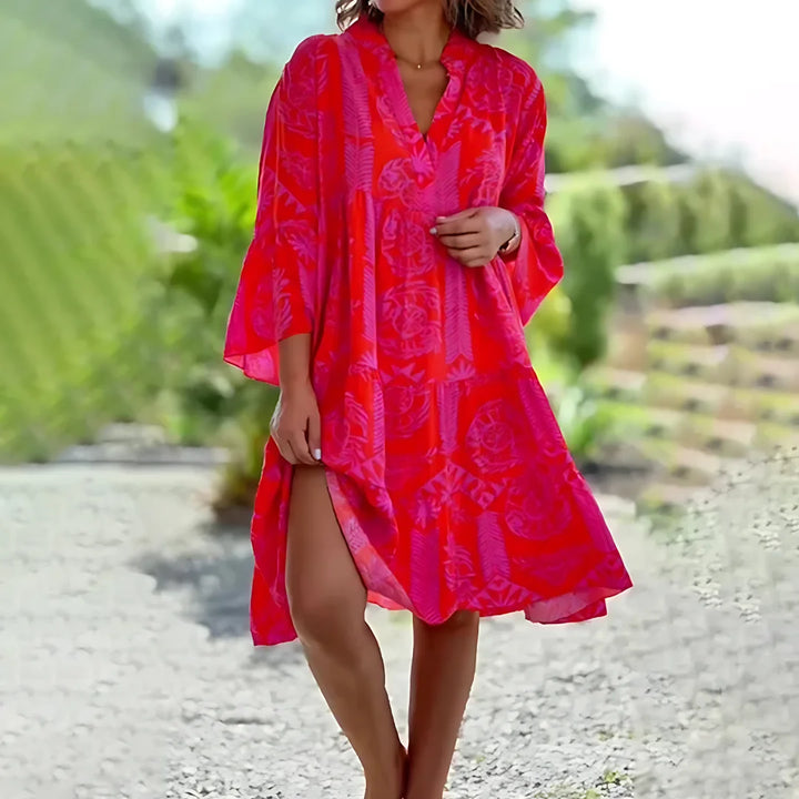 Damen Sommerkleid in Rot mit Blumenmuster, V-Ausschnitt, aus leichtem Stoff, perfekt für den Sommer und lässige Anlässe.