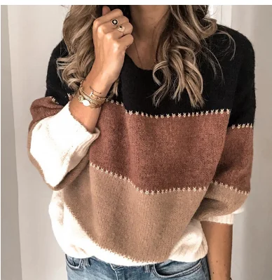 Khaki Damen Vintage Strickpullover mit langen Ärmeln, aus weichem Baumwollmix, bequem und mit klassischem Muster.