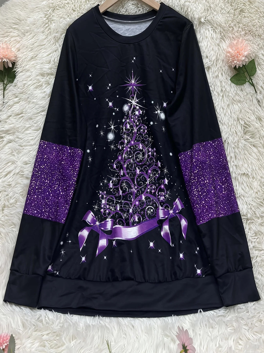 Damen Weihnachtspullover aus weichem Material mit glitzerndem Baum- und Sternmotiv für festliche Anlässe.