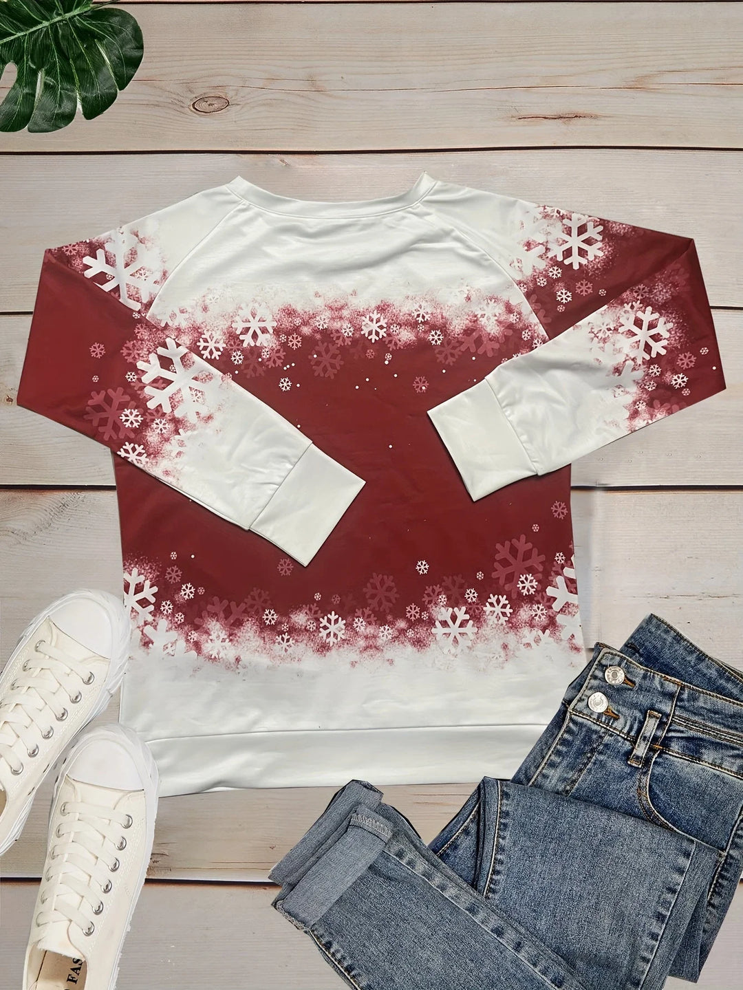 Damen Weihnachtspullover aus Baumwolle mit Katzenmotiv und Rundhalsausschnitt, ideale winterliche Freizeitkleidung.