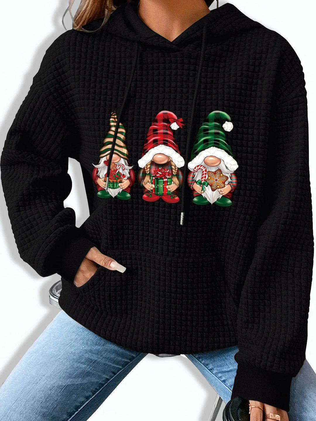 Damen Weihnachtspullover mit Wichteldruck und Kapuze, aus weichem Material, gemütlicher Schnitt und festlichem Design.