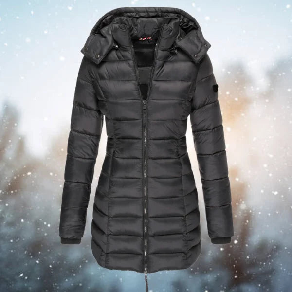 Schwarze Damen Winterjacke Puffer aus leichtem Material, mit Kapuze und durchgehendem Reißverschluss für zusätzlichen Schutz.