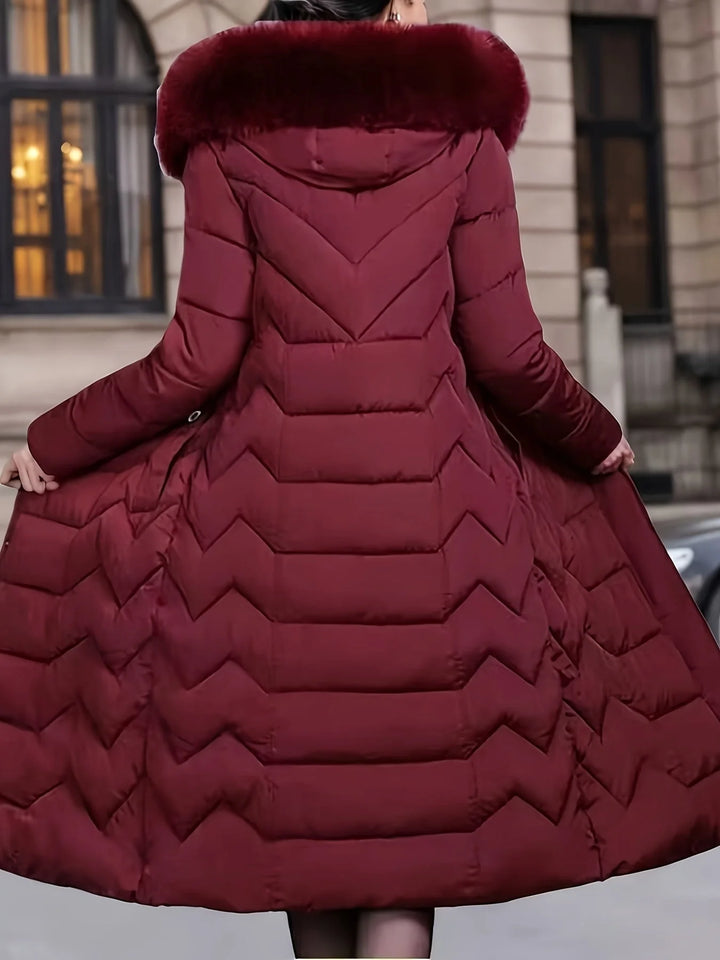 Damen Wintermantel mit dickem Kragen, Reißverschluss, aus warmem Material, schlichte Eleganz für kalte Tage.