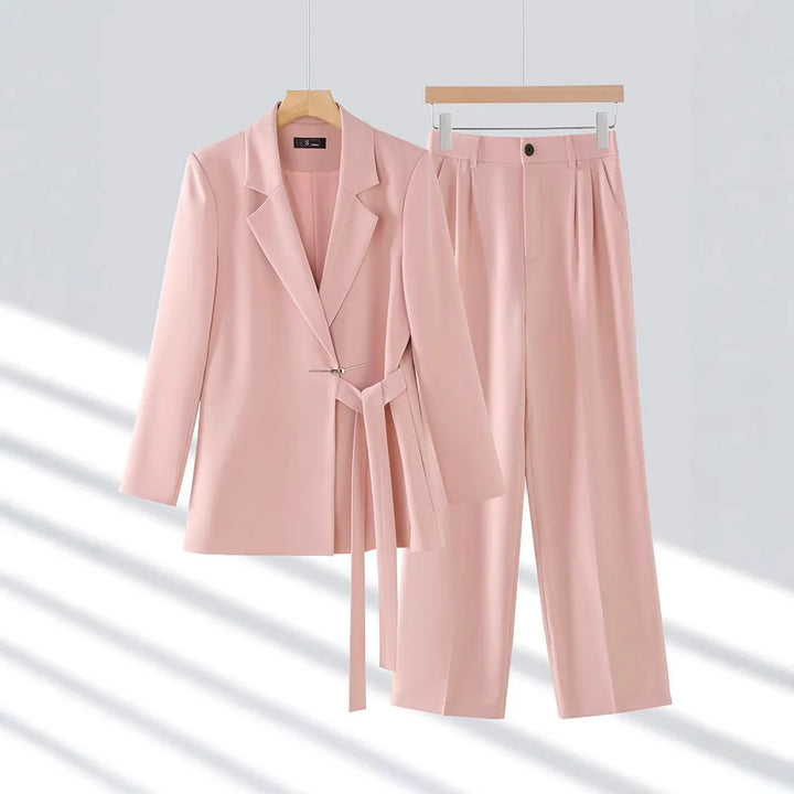 Rosa Damen Zweiteiliges Anzug-Set mit tailliertem Blazer aus elastischem Stoff und modischem Schnitt für vielseitige Anlässe.