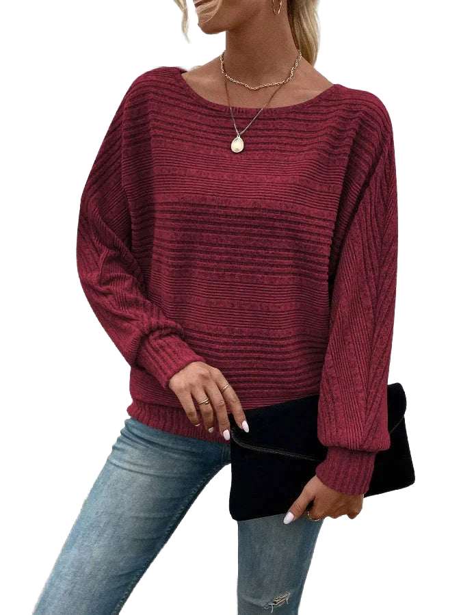Damen Pullover in gestreiftem Design mit weitem Rundhalsausschnitt, aus weichem Baumwollmix für hohen Tragekomfort.