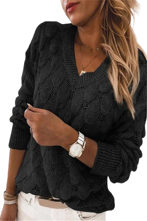 Schwarzer Damenpullover mit V-Ausschnitt, feinem Strickmuster und weichem Material für Alltag und Freizeit.