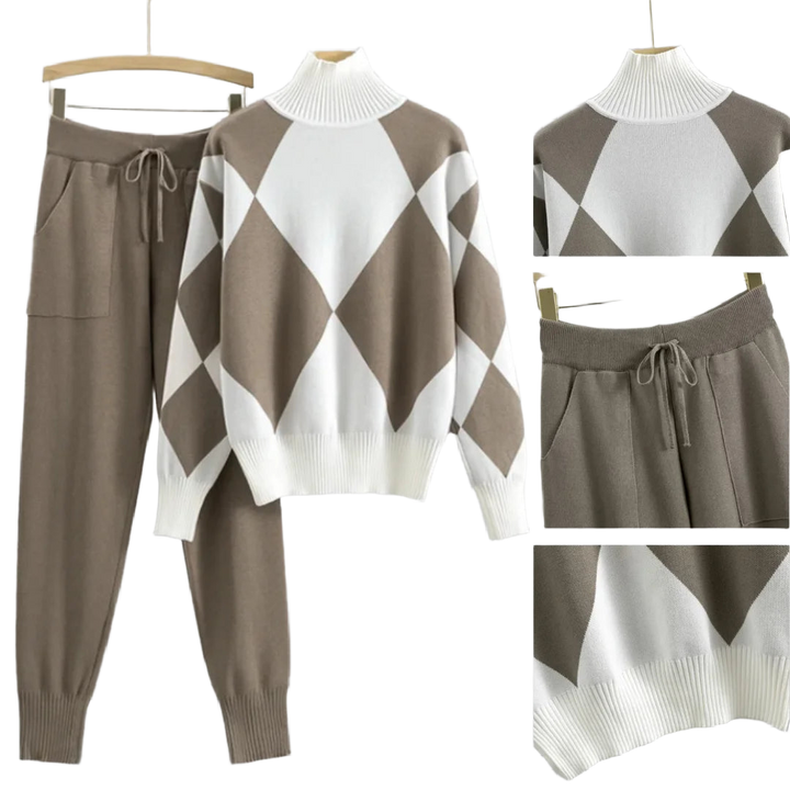 Geometrisches Damen-Set aus weichem Baumwollmix mit Pullover und Jogginghose in modernem Muster und bequemer Passform.