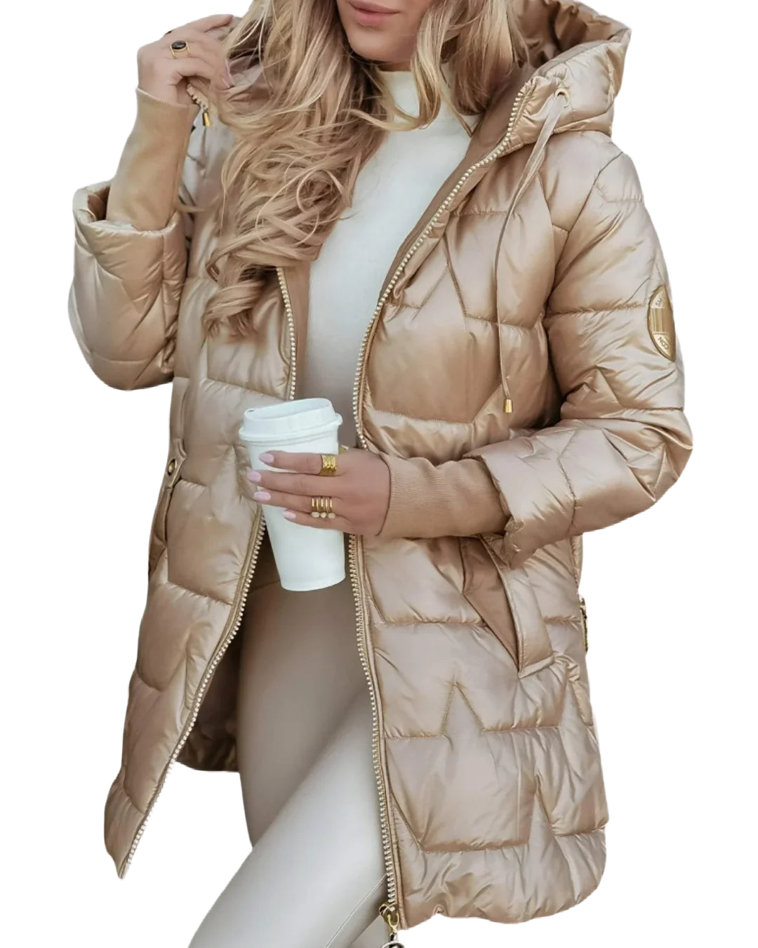 Beige Damen Winterjacke mit Kapuze, Steppdesign, wärmt zuverlässig und bietet praktischen Schutz vor Kälte und Wind.