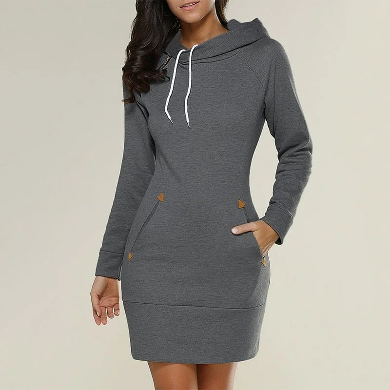 Dunkelgraues Hoodie-Kleid für Damen aus weichem Baumwollmix mit praktischen Taschen und lässigem Schnitt.