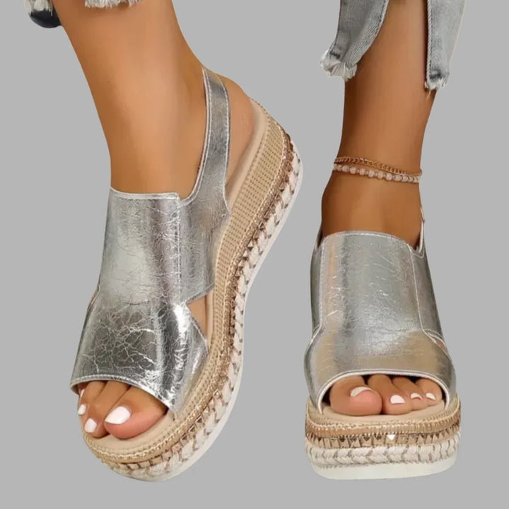 Orthopädische Plateau-Sandalen mit geflochtenem Absatz